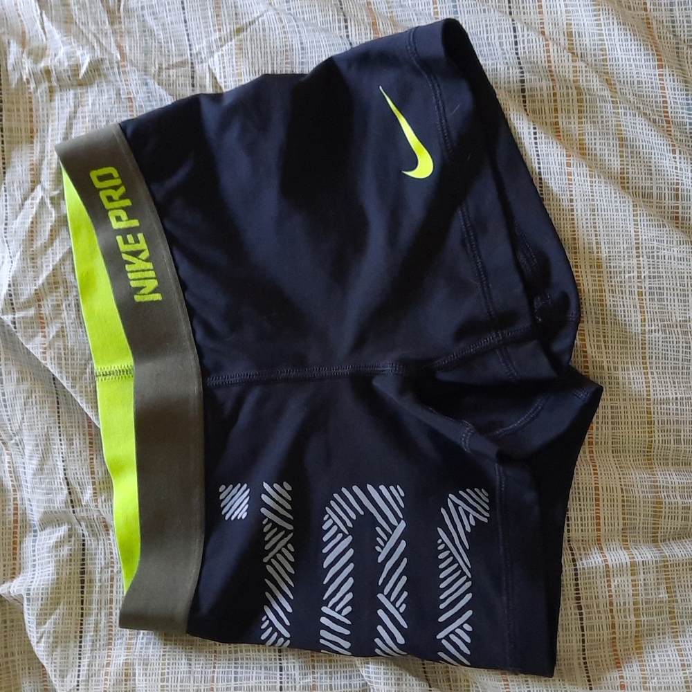 Nike pro women's shorts